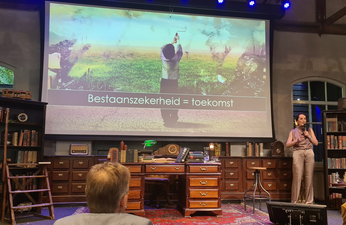 Voorbij het individu